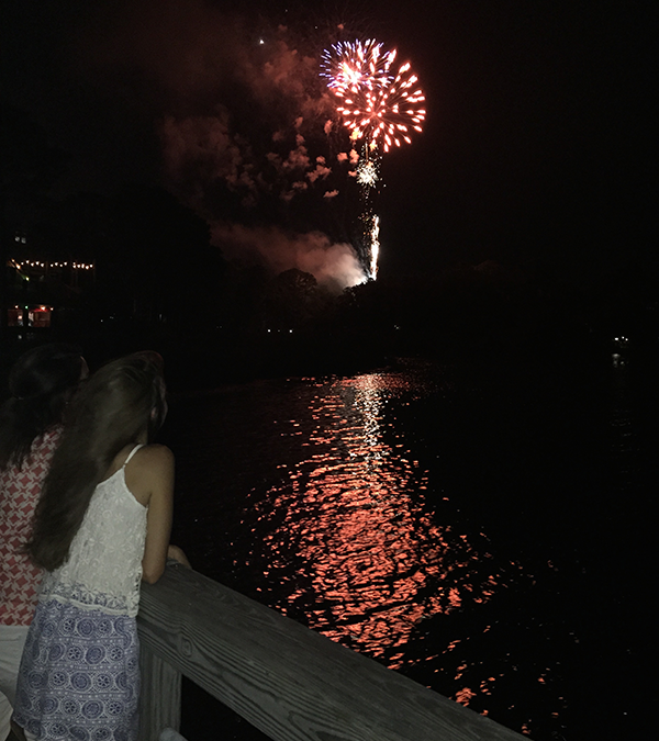 Fireworks at Baytowne Wharf